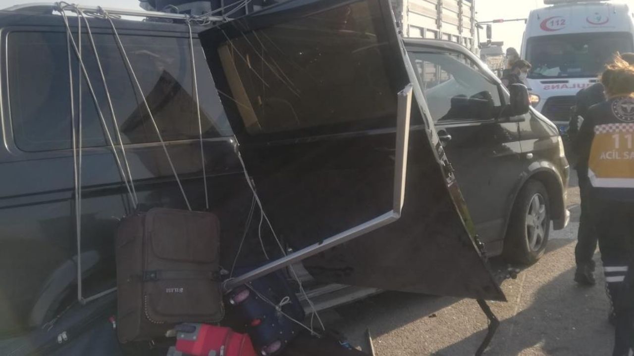 Mardin’de araç tır dorsesine çarptı: 1 ölü, 8 yaralı